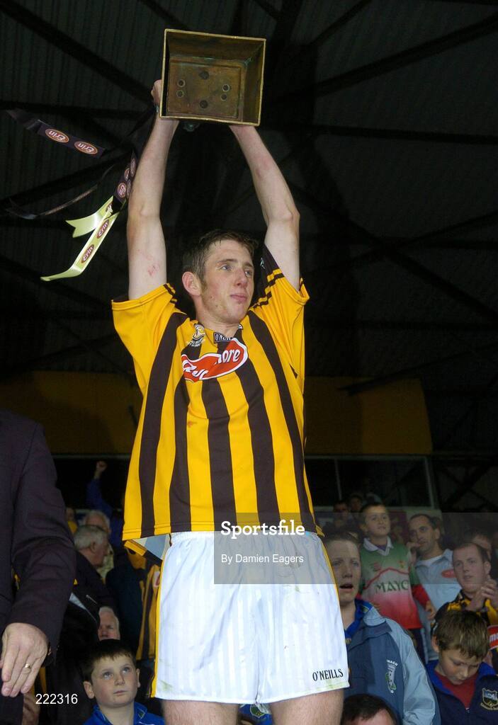 16 September 2006; Kilkenny captain Michael Fennelly lifts the Cashal Cross Trophy. Erin All-Ireland U21 Hurling Championship Final Replay, Tipperary v Kilkenny, Semple Stadium, Thurles. Picture credit: Damien Eagers / SPORTSFILE