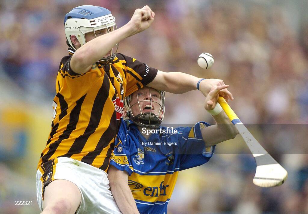 16 September 2006; T.J Reid, Kilkenny, in action against Alan Byrne, Tipperary. Erin All-Ireland U21 Hurling Championship Final Replay, Tipperary v Kilkenny, Semple Stadium, Thurles. Picture credit: Damien Eagers / SPORTSFILE
