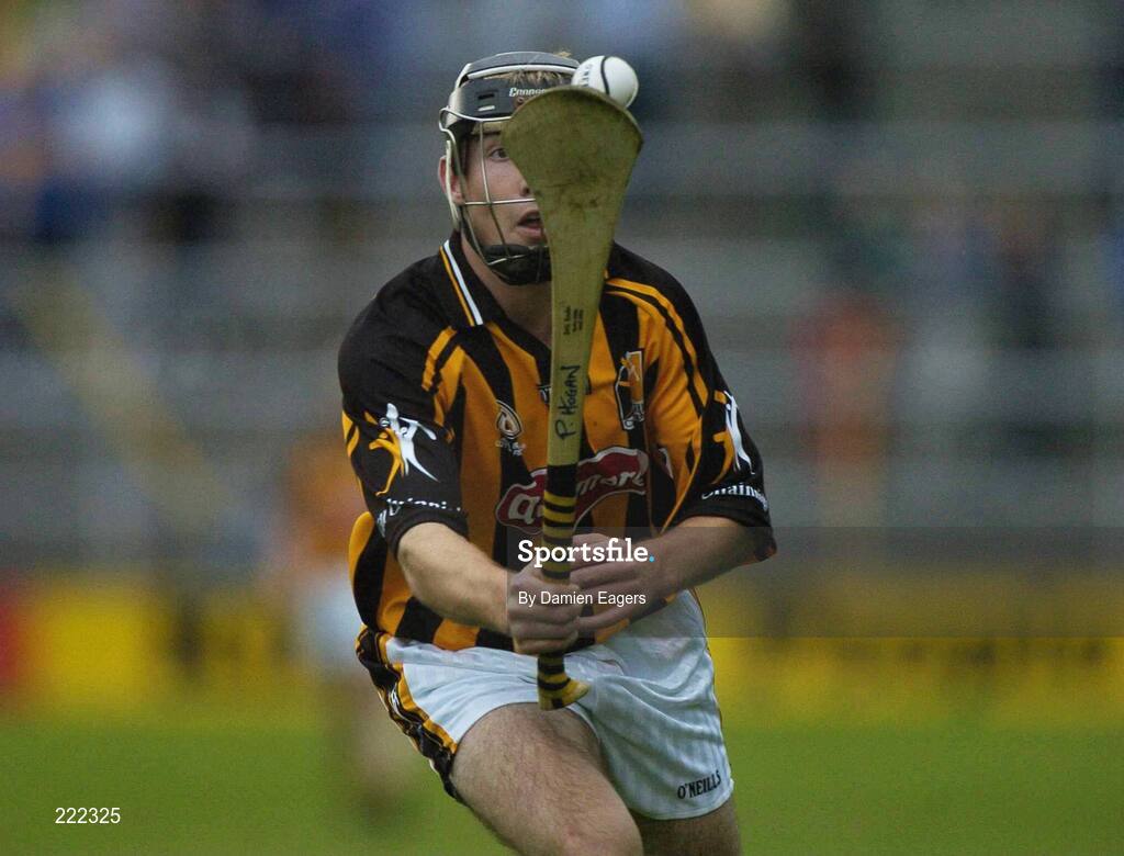 16 September 2006; Paddy Hogan, Kilkenny, controls the sliothar during the match. Erin All-Ireland U21 Hurling Championship Final Replay, Tipperary v Kilkenny, Semple Stadium, Thurles. Picture credit: Damien Eagers / SPORTSFILE