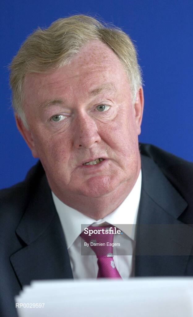 14 September 2006; Minister for Arts, Sport and Tourism, John O'Donoghue T.D., at an announcement of the allocation of more than €2 million under the 'Women in Sport' initiative. This initiative has been developed to encourage girls and women into sport and supporting women's roles within sports organisations. Irishtown Athletic Stadium, Ringsend, Dublin. Picture credit: Damien Eagers / SPORTSFILE