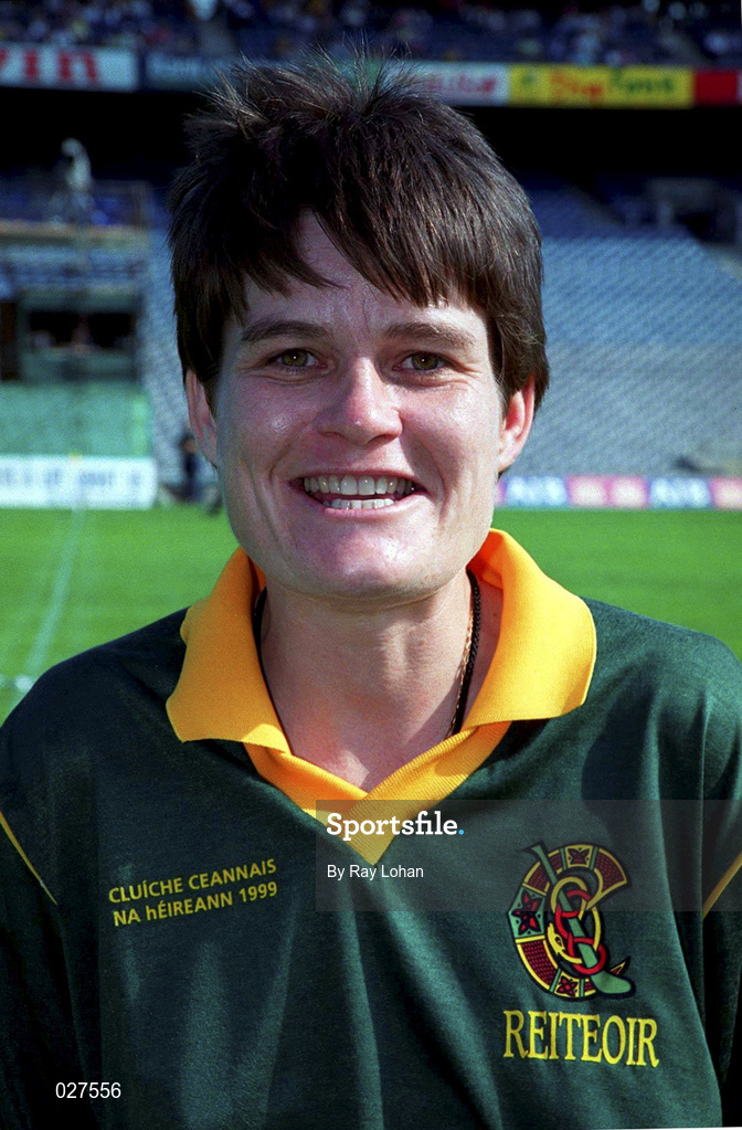 5 September 1999; Referee Aine Derham prior to the Bórd na Gaeilge All-Ireland Senior Camogie Championship Final between Tipperary and Kilkenny. Photo by Ray Lohan/Sportsfile