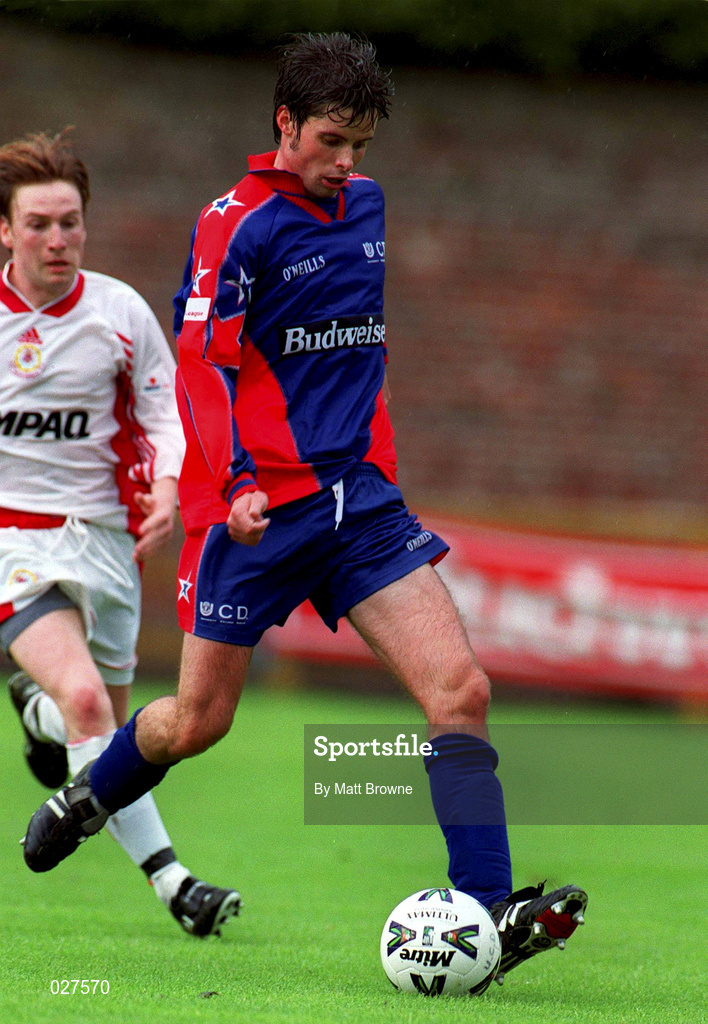 12 September 1999; Alan Mahon  of UCD during the Eircom League Premier Division match between UCD and Galway United at Belfield Park in Dublin. Photo by Matt Browne/Sportsfile