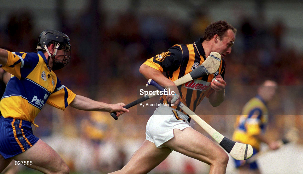 15 August 1999; Andy Comerford of Kilkenny in action against David Forde of Clare during the Guinness All-Ireland Senior Hurling Championship Semi-Final match between Kilkenny and Clare at Croke Park in Dublin. Photo by Brendan Moran/Sportsfile