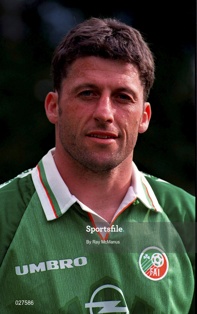 31 August 1999; Andy Townsend during a Republic of Ireland squad portrait session at Lansdowne Road in Dublin. Photo by Ray McManus/Sportsfile