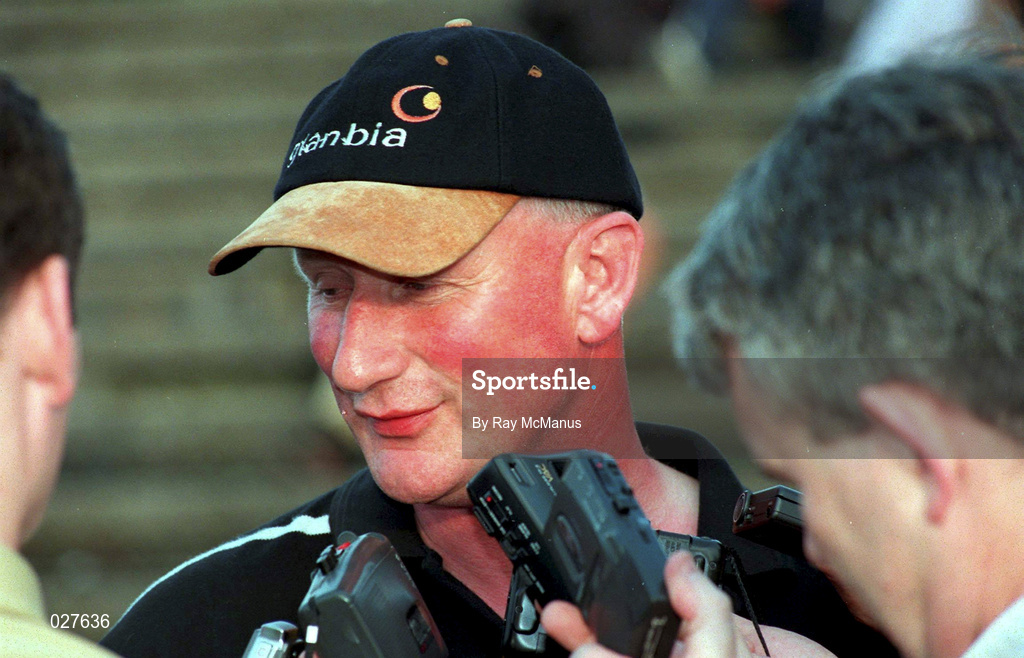 1 September 1999; Kilkenny manager Brian Cody speaks to the press during a training session, at Nowlan Park, Kilkenny, in advance of the Guinness All-Ireland Senior Hurling Championship Final. Photo by Ray McManus/Sportsfile