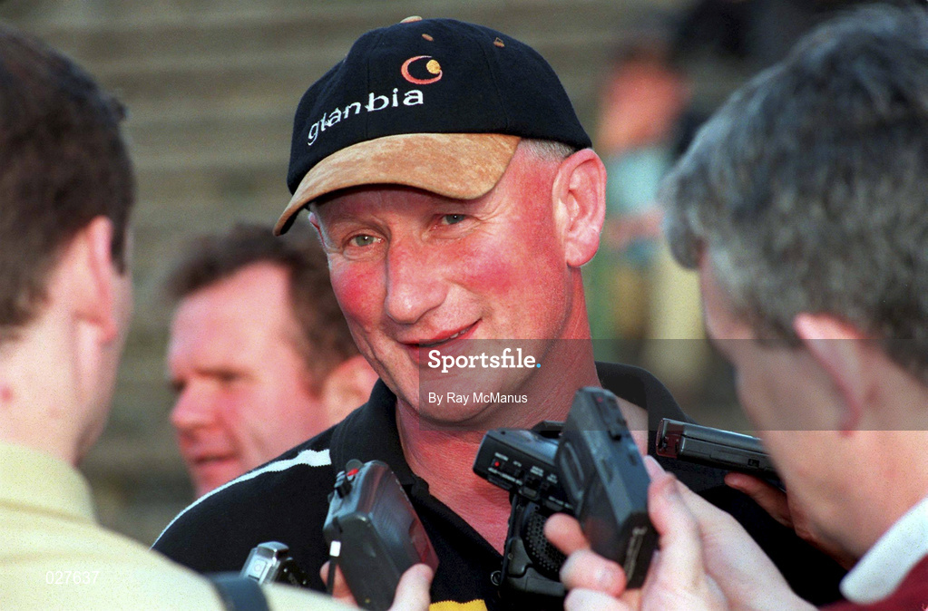 1 September 1999; Kilkenny manager Brian Cody speaks to the press during a training session, at Nowlan Park, Kilkenny, in advance of the Guinness All-Ireland Senior Hurling Championship Final. Photo by Ray McManus/Sportsfile