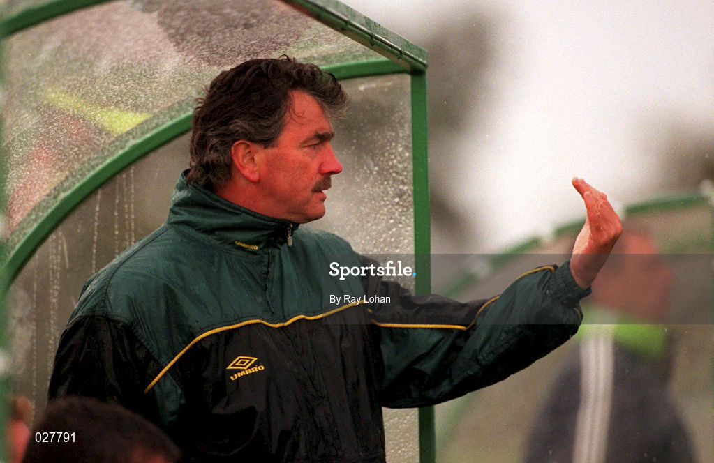 12 September 1999; Shamrock Rovers manager Damien Richardson during the Eircom League Premier Division match between Shamrock Rovers and Waterford United at Morton Stadium in Santry, Dublin. Photo by Ray Lohan/Sportsfile