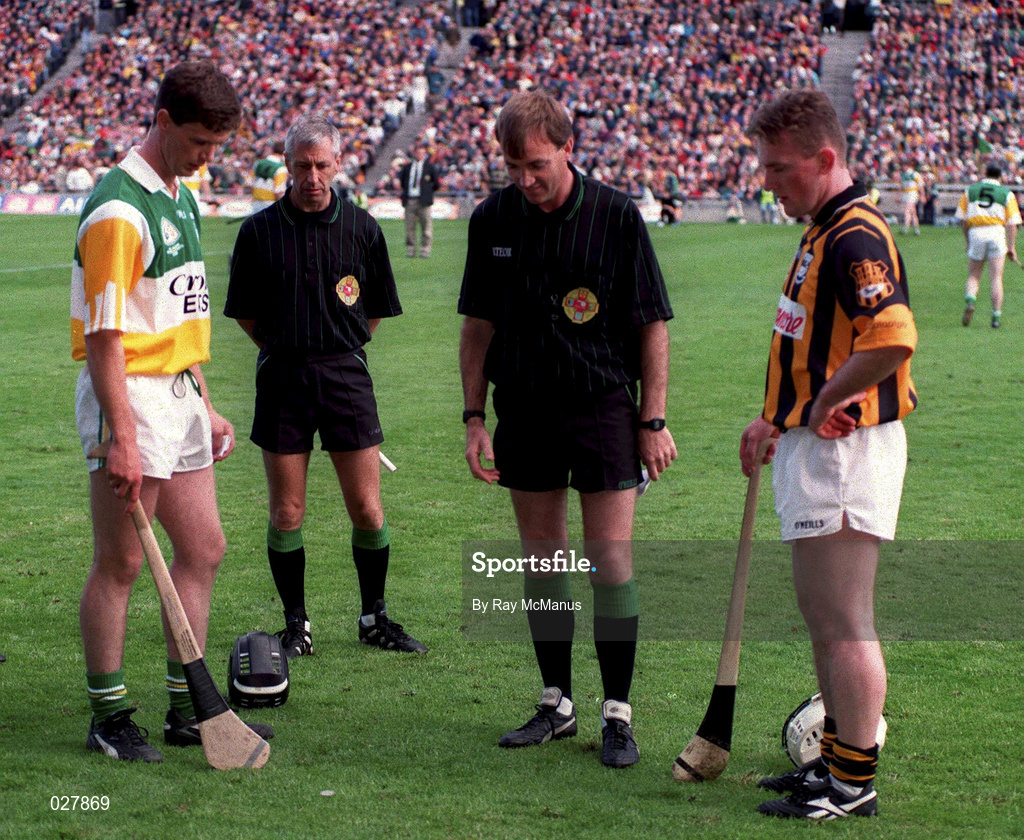 13 September 1998; Referee Dickie Murphy, centre, conducts the coin toss with Offaly captain Hubert Rigney and Kilkenny captain Tom Hickey prior to the Guinness All-Ireland Senior Hurling Championship Final between Offaly and Kilkenny at Croke Park in Dublin. Photo by Ray McManus/Sportsfile