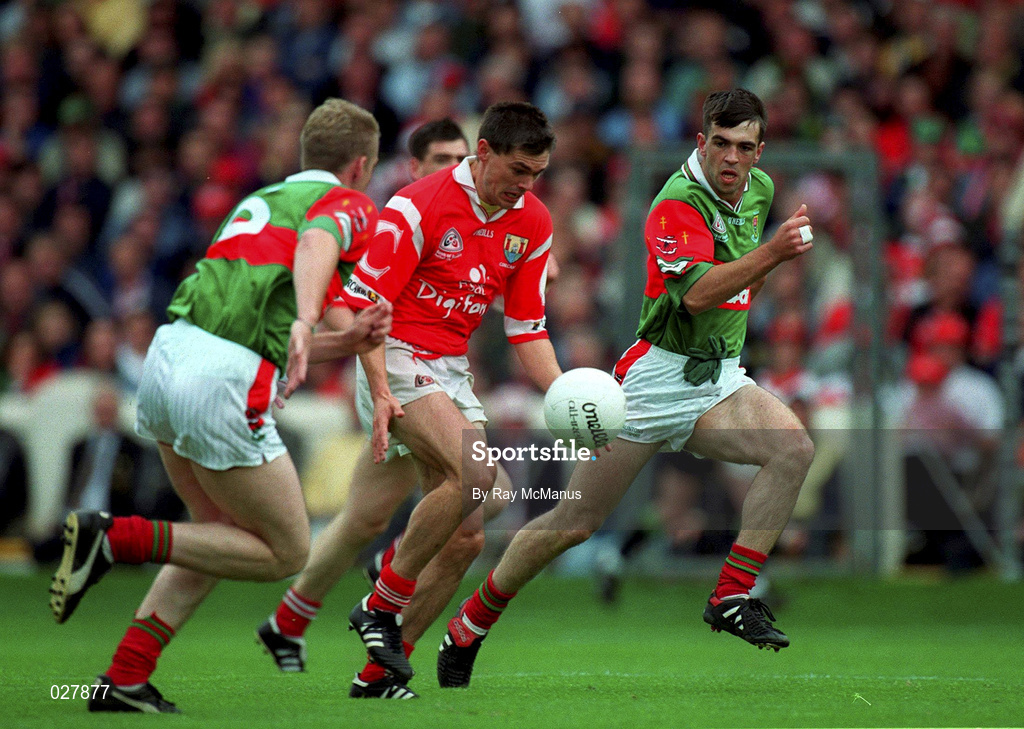 22 August 1999; Don Davis of Cork in action against David Heaney and Alan Roche, right, of Mayo during the Bank of Ireland All-Ireland Senior Football Championship Semi-Final match between Cork and Mayo at Croke Park in Dublin. Photo by Ray McManus/Sportsfile
