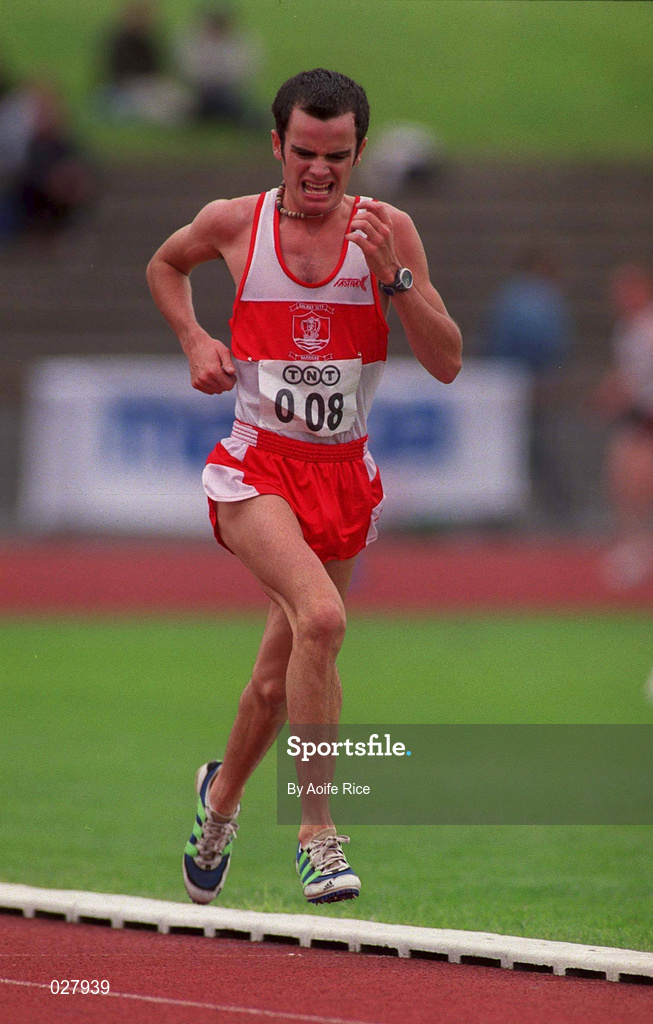 25 July 1999; Gary Thornton of Galway City Harriers AC competes in the men's 1500m event during day two of the TNT Irish National Senior Track & Field Championships at Santry Stadium in Dublin. Photo by Aoife Rice/Sportsfile