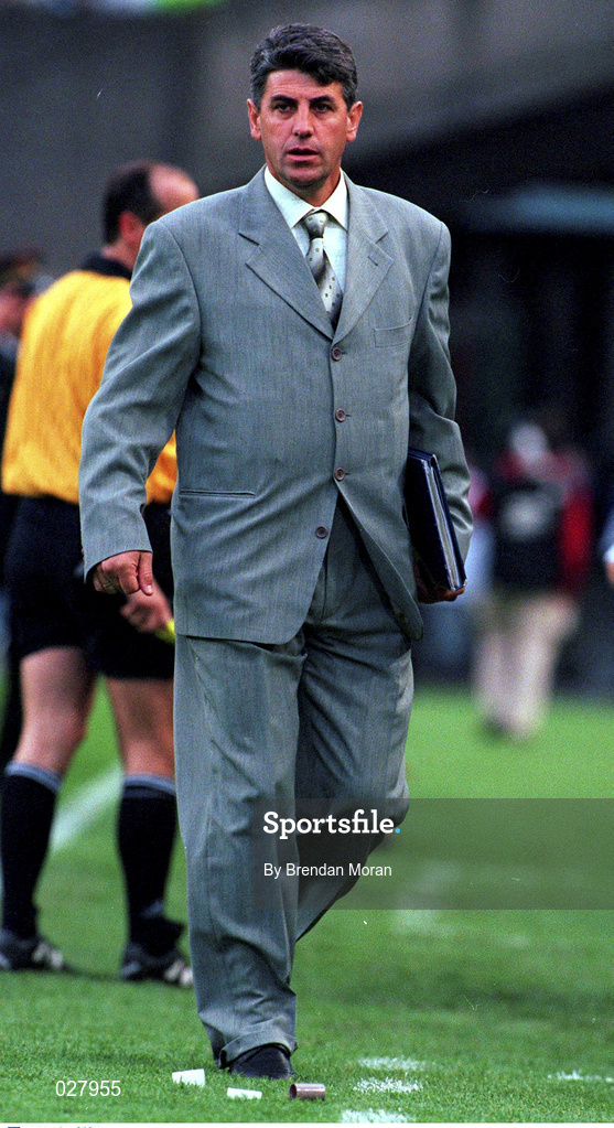 9 June 1999; Macedonia manager Gjoko Hadzievski during the UEFA European Championships Qualifying Group 8 match between Republic of Ireland and FYR Macedonia at Lansdowne Road in Dublin. Photo by Brendan Moran/Sportsfile