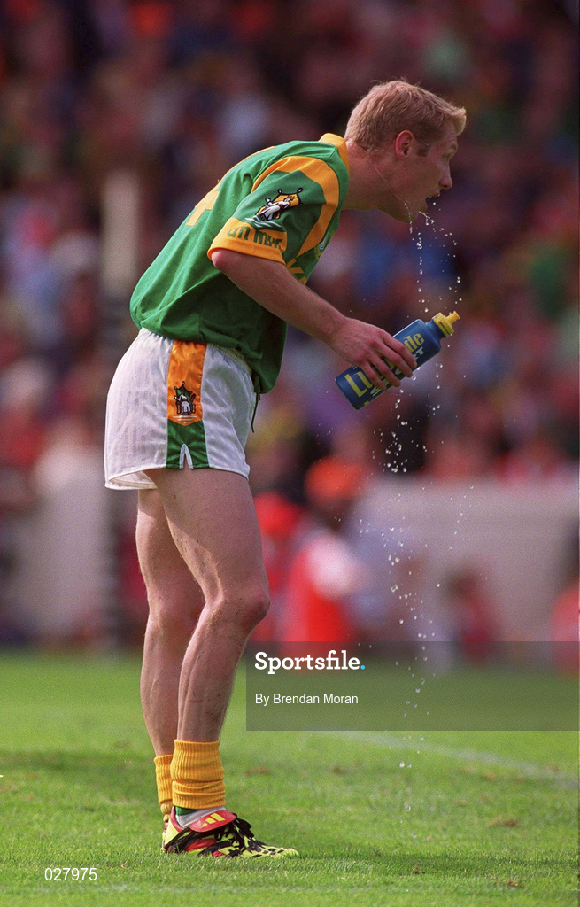 29 August 1999; Graham Geraghty of Meath cools down during the Bank of Ireland All-Ireland Senior Football Championship Semi-Final match between Meath and Armagh at Croke Park in Dublin. Photo by Brendan Moran/Sportsfile