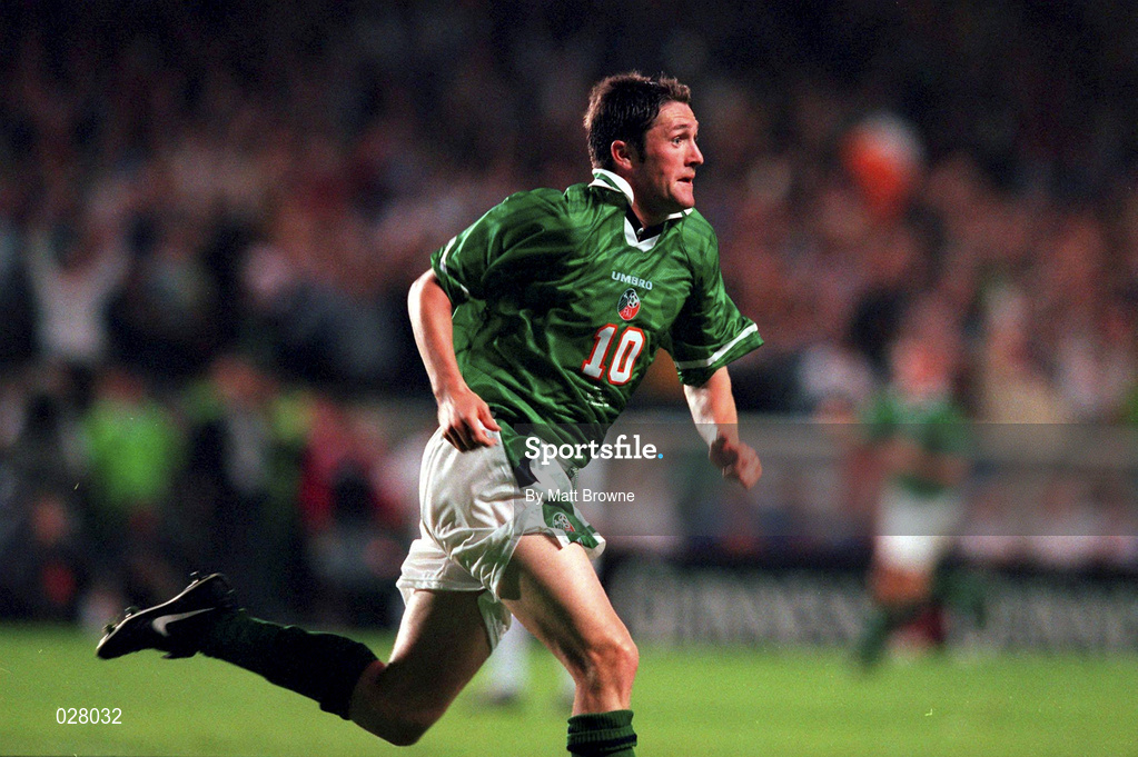 1 September 1999; Robbie Keane of Republic of Ireland celebrates after scoring his side's first goal during the UEFA European Championships Qualifying Group 8 match between Republic of Ireland and Yugoslavia at Lansdowne Road in Dublin. Photo by Matt Browne/Sportsfile