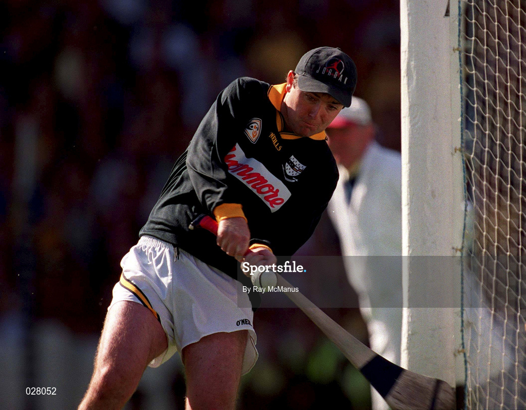 15 August 1999; Kilkenny goalkeeper James McGarry during the Guinness All-Ireland Senior Hurling Championship Semi-Final match between Kilkenny and Clare at Croke Park in Dublin. Photo by Ray McManus/Sportsfile