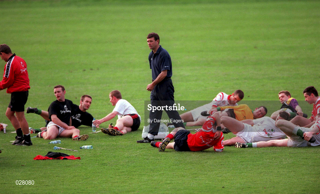 30 August 1999; Cork manager Jimmy Barry Murphy during a training session, at Páirc Uí Chaoimh in Cork, in advance of the Guinness All-Ireland Senior Hurling Championship Final. Photo by Damien Eagers/Sportsfile