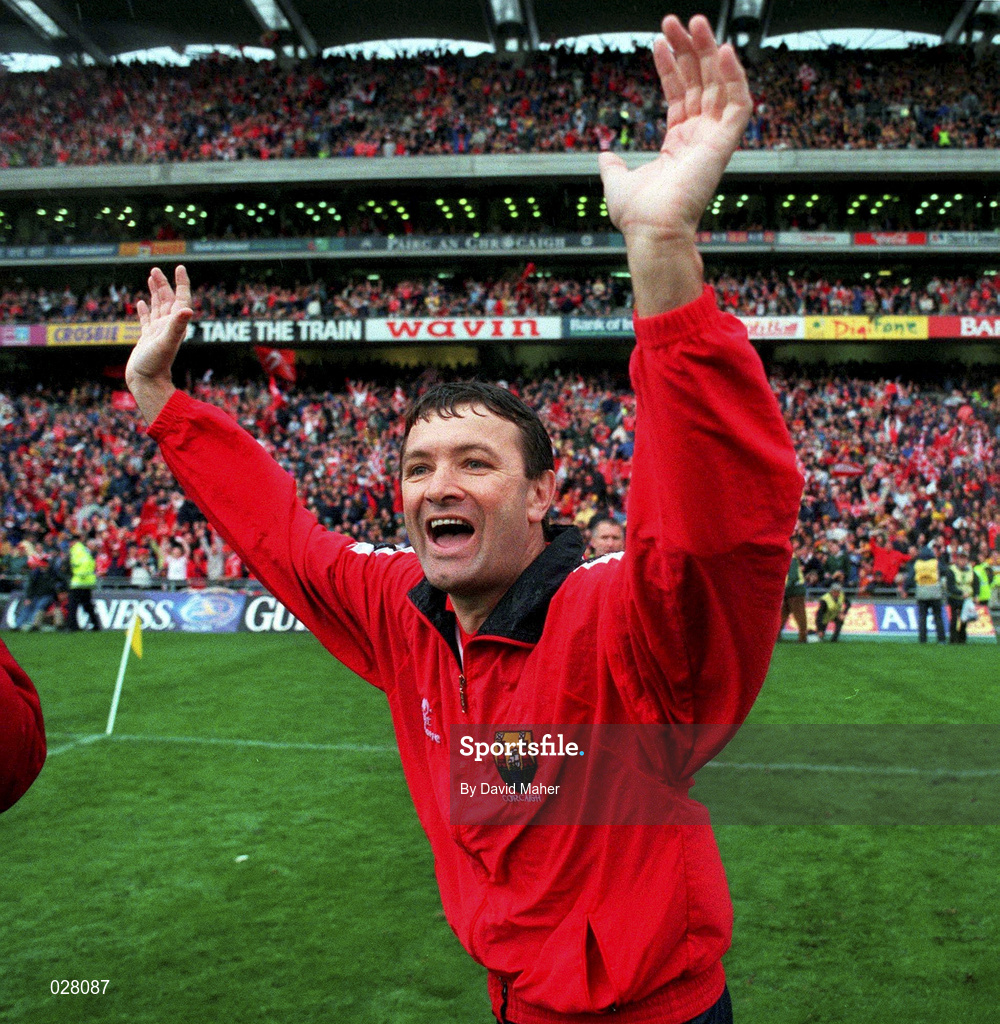 12 September 1999; Cork manager Jimmy Barry Murphy celebrates following the Guinness All-Ireland Senior Hurling Championship Final between Cork and Kilkenny at Croke Park in Dublin. Photo by David Maher/Sportsfile