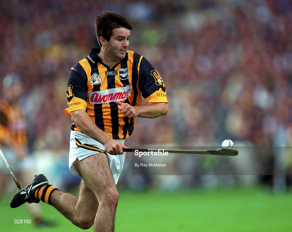 15 August 1999; Ken O'Shea of Kilkenny during the Guinness All-Ireland Senior Hurling Championship Semi-Final match between Kilkenny and Clare at Croke Park in Dublin. Photo by Ray McManus/Sportsfile