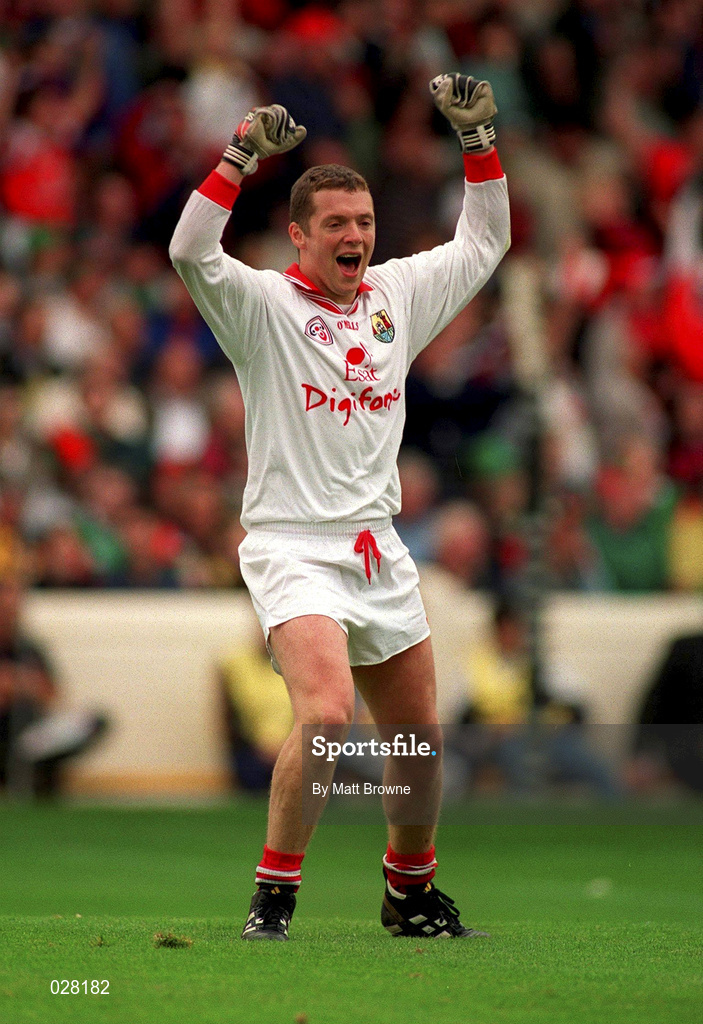 22 August 1999; Cork goalkeeper Kevin O'Dwyer celebrates during the Bank of Ireland All-Ireland Senior Football Championship Semi-Final match between Cork and Mayo at Croke Park in Dublin. Photo by Matt Browne/Sportsfile
