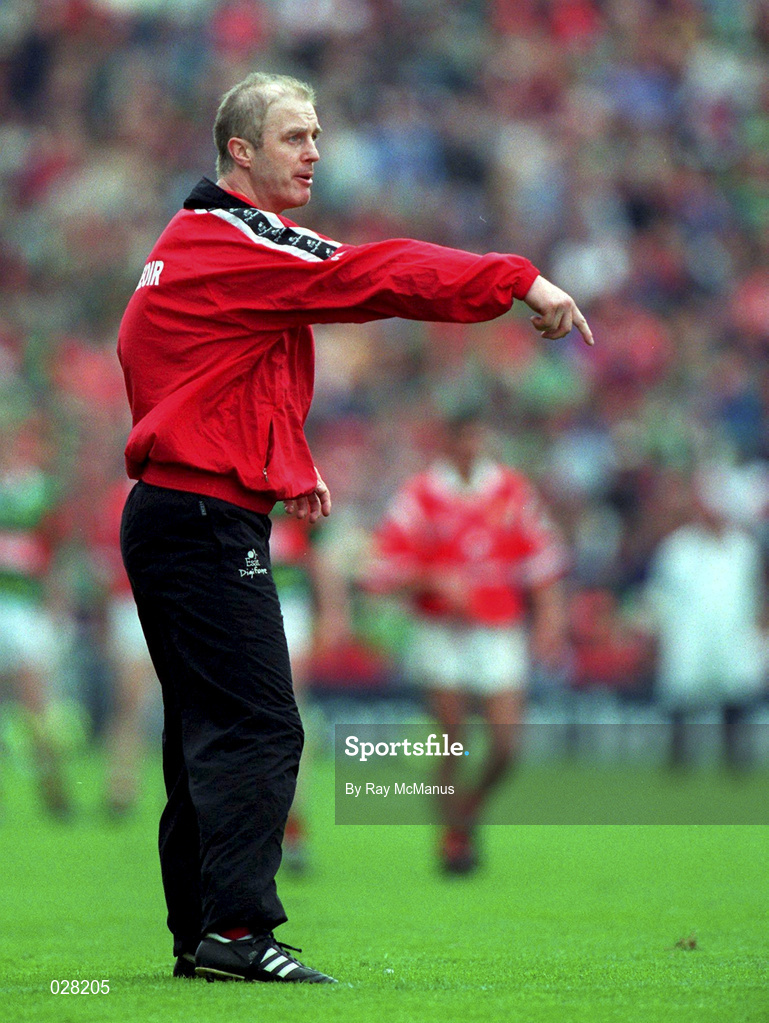 22 August 1999; Cork manager Larry Tompkins during the Bank of Ireland All-Ireland Senior Football Championship Semi-Final match between Cork and Mayo at Croke Park in Dublin. Photo by Ray McManus/Sportsfile