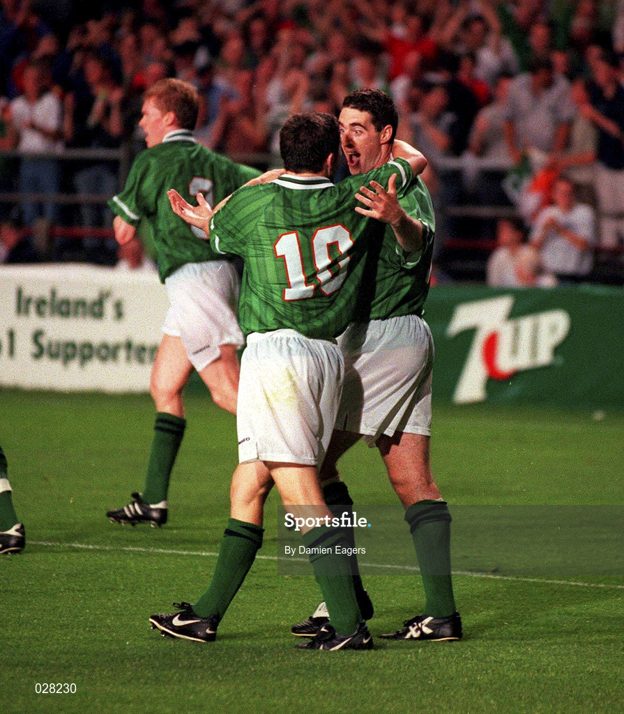 1 September 1999; Mark Kennedy, right, is congratulated by his Republic of Ireland team-mate Robbie Keane after scoring their second goal during the UEFA European Championships Qualifying Group 8 match between Republic of Ireland and Yugoslavia at Lansdowne Road in Dublin. Photo by Damien Eagers/Sportsfile