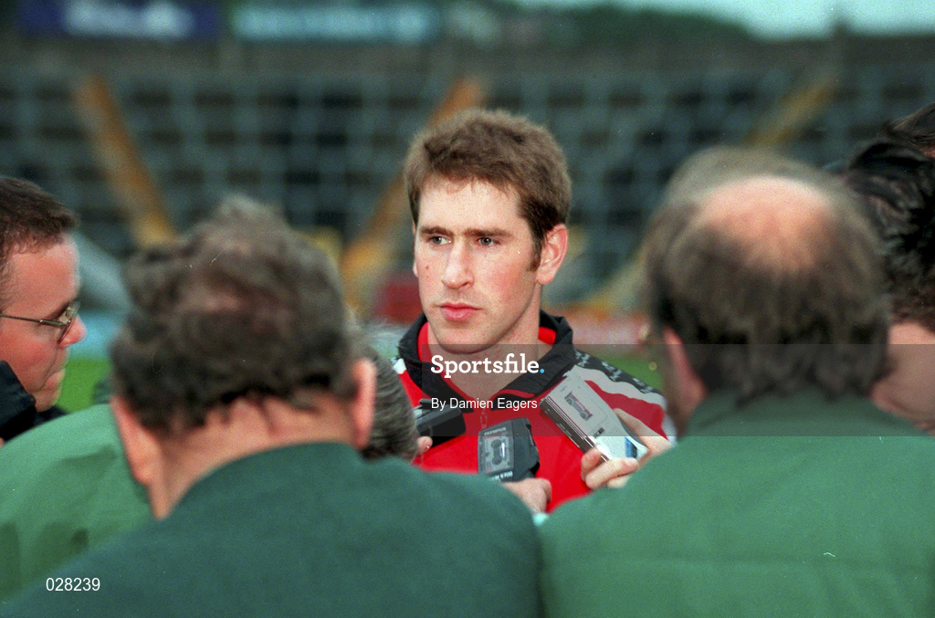 30 August 1999; Cork captain Mark Landers speaks to media during a press night, at Páirc Uí Chaoimh in Cork, in advance of the Guinness All-Ireland Senior Hurling Championship Final. Photo by Damien Eagers/Sportsfile