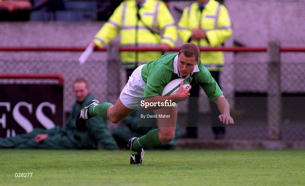 28 August 1999; Matt Mostyn of Ireland goes over for his second try during the Rugby World Cup Warm-up match between Ireland and Argentina at Lansdowne Road in Dublin. Photo by David Maher/Sportsfile