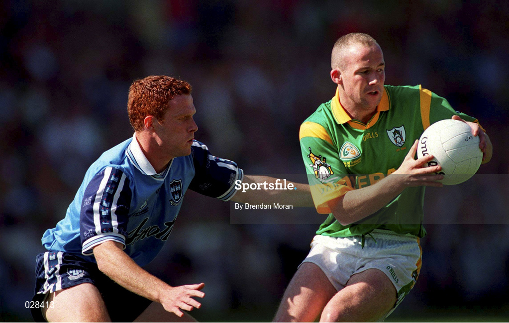 1 August 1999; Ollie Murphy of Meath in action against Peadar Andrews of Dublin during the Bank of Ireland Leinster Senior Football Championship Final between Meath and Dublin at Croke Park in Dublin. Photo by Brendan Moran/Sportsfile