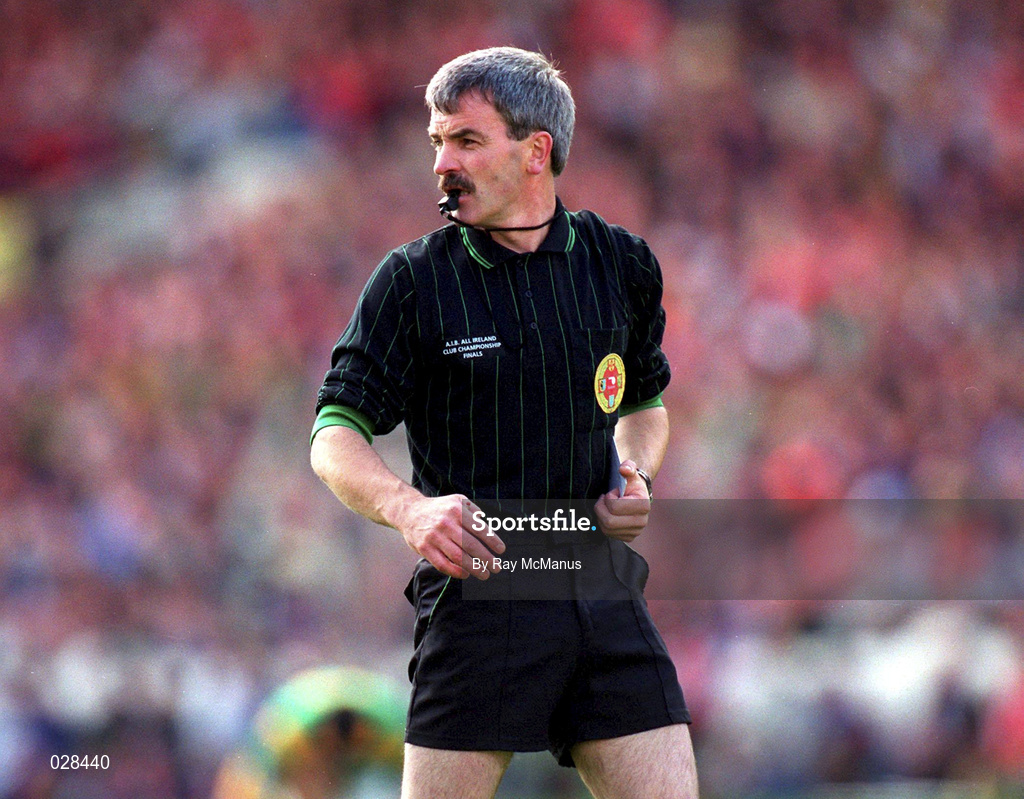 29 August 1999; Referee Paddy Russell during the Bank of Ireland All-Ireland Senior Football Championship Semi-Final match between Meath and Armagh at Croke Park in Dublin. Photo by Ray McManus/Sportsfile