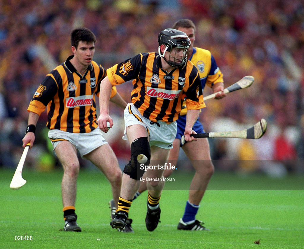 15 August 1999; Peter Barry of Kilkenny during the Guinness All-Ireland Senior Hurling Championship Semi-Final match between Kilkenny and Clare at Croke Park in Dublin. Photo by Brendan Moran/Sportsfile