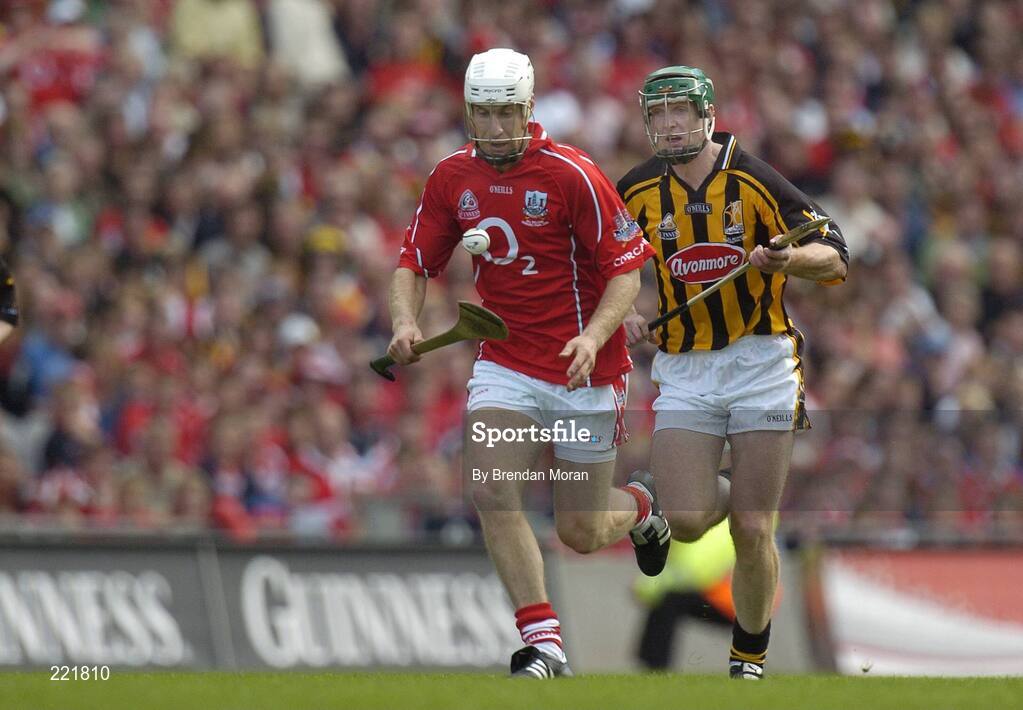 3 September 2006; Timmy McCarthy, Cork, in action against Henry Shefflin, Kilkenny. Guinness All-Ireland Senior Hurling Championship Final, Cork v Kilkenny, Croke Park, Dublin. Picture credit: Brendan Moran / SPORTSFILE