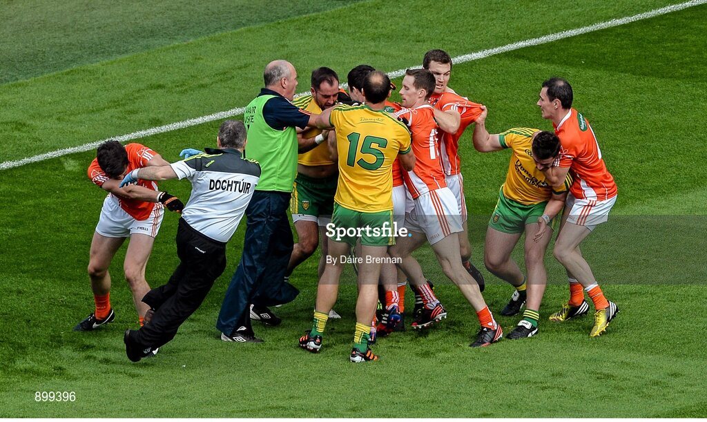 9 August 2014; A scuffle involving players and officials from both teams. GAA Football All-Ireland Senior Championship, Quarter-Final, Donegal v Armagh, Croke Park, Dublin. Picture credit: Dáire Brennan / SPORTSFILE