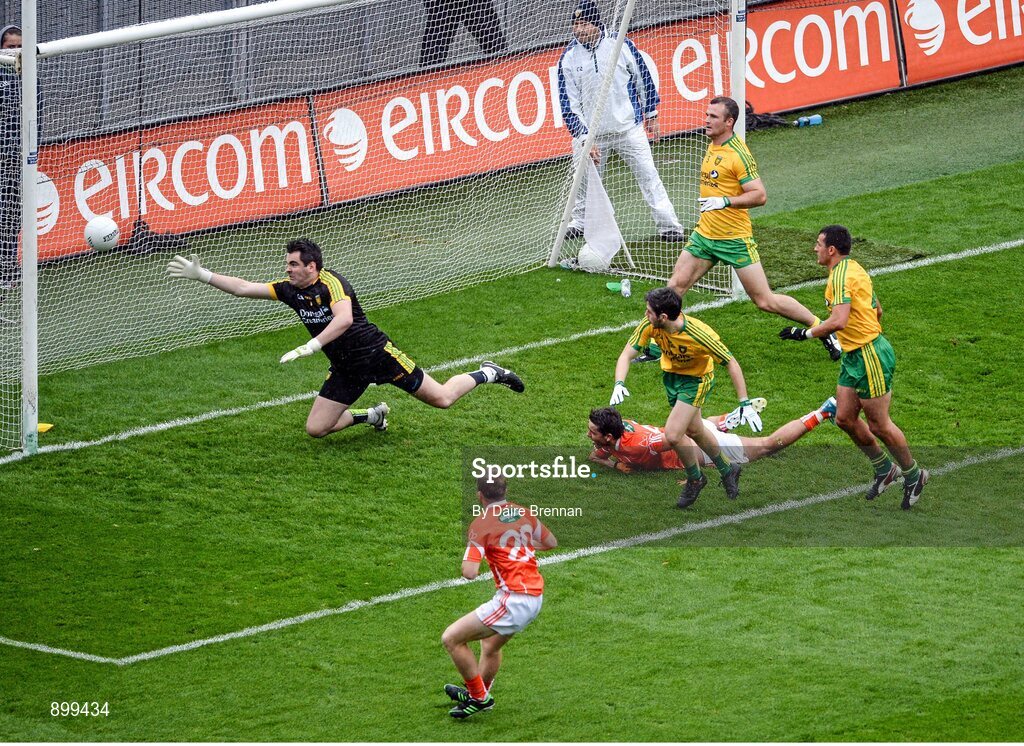 9 August 2014; Stefan Campbell, Armagh, scores his side's first goal. GAA Football All-Ireland Senior Championship, Quarter-Final, Donegal v Armagh, Croke Park, Dublin. Picture credit: Dáire Brennan / SPORTSFILE