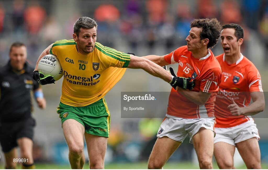 9 August 2014; Christy Toye, Donegal, in action against Jamie Clarke, Armagh. GAA Football All-Ireland Senior Championship, Quarter-Final, Donegal v Armagh, Croke Park, Dublin. Photo by Sportsfile