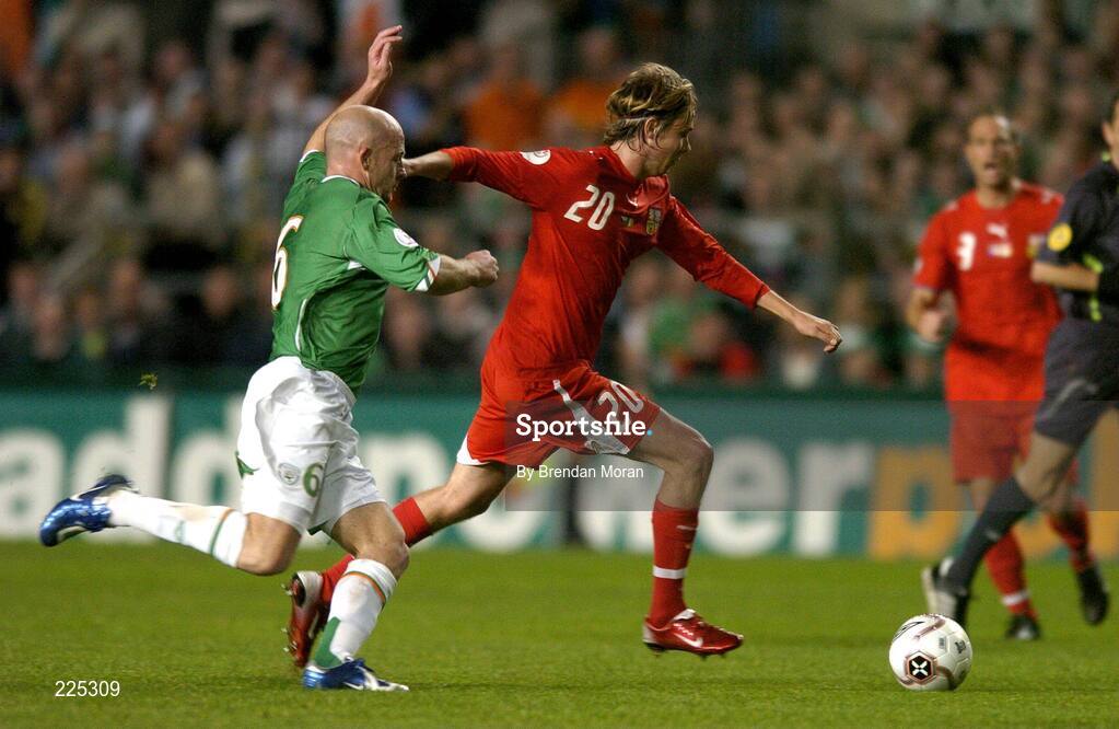 11 October 2006; Jaroslav Plasil, Czech Republic, in action against Lee Carsley, Republic of Ireland. Euro 2008 Championship Qualifier, Republic of Ireland v Czech Republic, Lansdowne Road, Dublin. Picture credit: Brendan Moran / SPORTSFILE