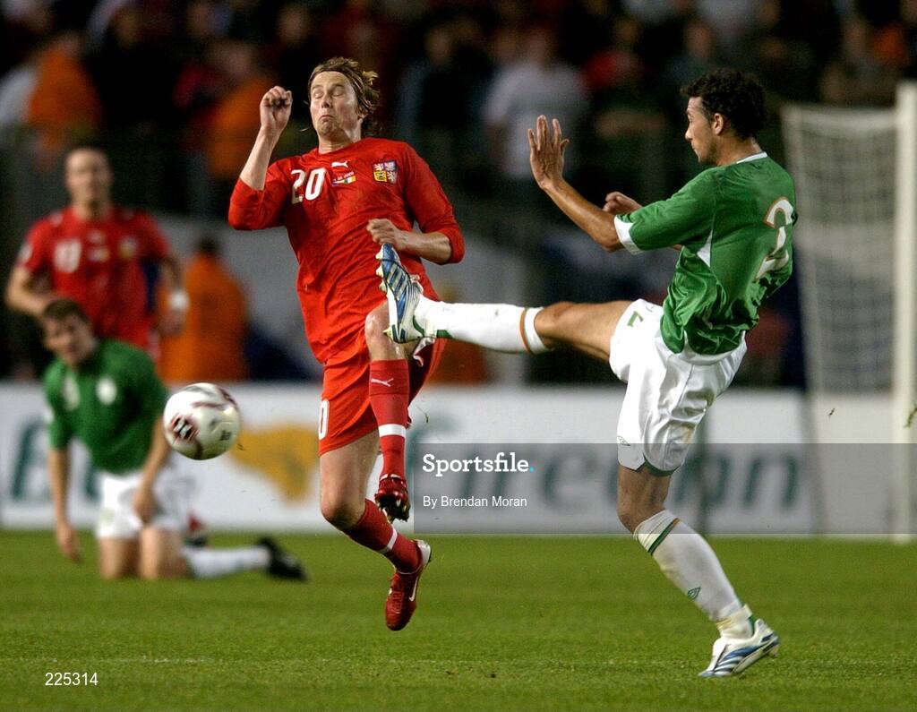 11 October 2006; Jaroslav Plasil, Czech Republic, is tackled by Stephen Kelly, Republic of Ireland. Euro 2008 Championship Qualifier, Republic of Ireland v Czech Republic, Lansdowne Road, Dublin. Picture credit: Brendan Moran / SPORTSFILE