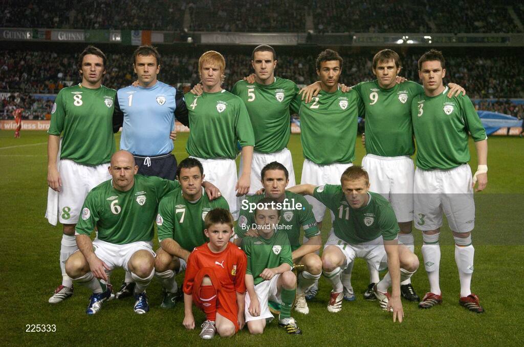 11 October 2006; The Republic of Ireland team, back row from left, Jonathan Douglas, Wayne Henderson, Paul McShane, John O'Shea, Stephen Kelly, Kevin Kilbane and Steve Finnan, front row from left, Lee Carsley, Andy Reid, Robbie Keane and Damien Duff. Euro 2008 Championship Qualifier, Republic of Ireland v Czech Republic, Lansdowne Road, Dublin. Picture credit: David Maher / SPORTSFILE