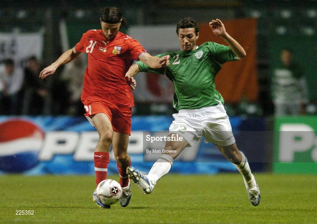 11 October 2006; Stephen Kelly, Republic of Ireland, in action against Tomas Ujfalusi, Czech Republic. Euro 2008 Championship Qualifier, Republic of Ireland v Czech Republic, Lansdowne Road, Dublin. Picture credit: Matt Browne / SPORTSFILE