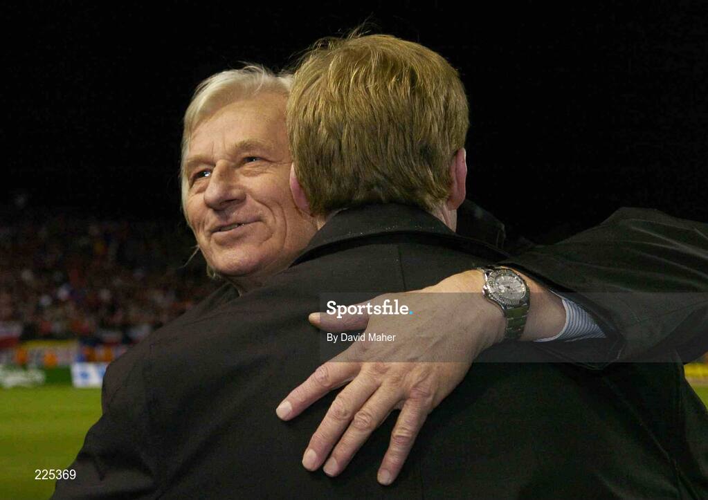 11 October 2006; Czech Republic manager Karel Bruckner embraces the Republic of Ireland manager Stephen Staunton at the end of the game. Euro 2008 Championship Qualifier, Republic of Ireland v Czech Republic, Lansdowne Road, Dublin. Picture credit: David Maher / SPORTSFILE