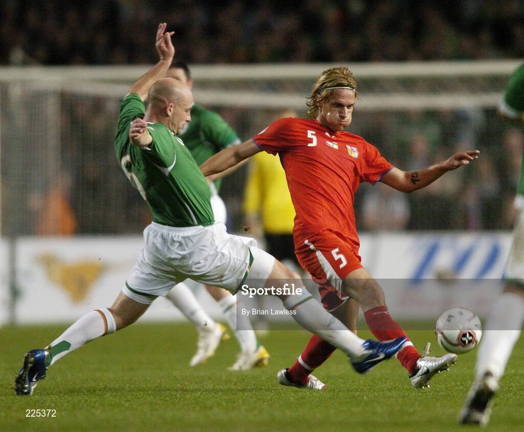 11 October 2006; Lee Carsley, Republic of Ireland, in action against Radoslav Kovac, Czech Republic. Euro 2008 Championship Qualifier, Republic of Ireland v Czech Republic, Lansdowne Road, Dublin. Picture credit: Brian Lawless / SPORTSFILE