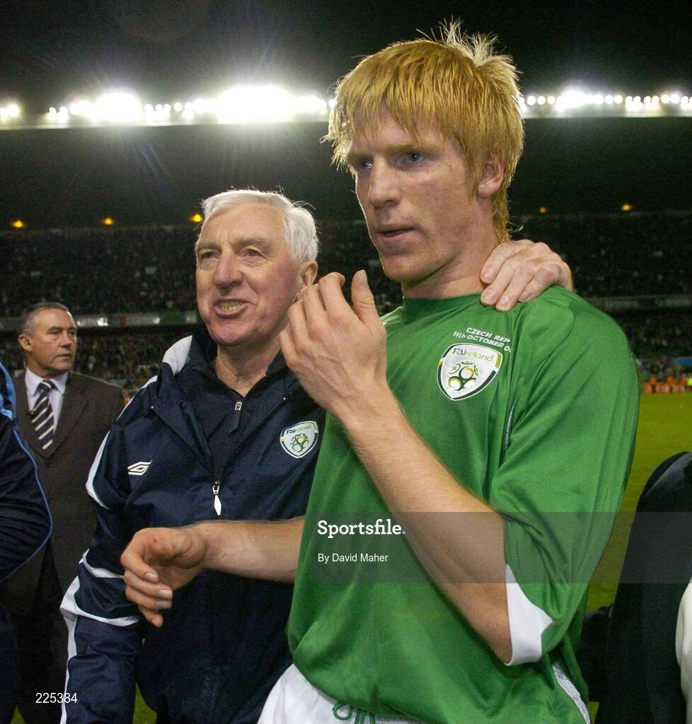 11 October 2006; Republic of Ireland's Paul McShane at the end of the game. Euro 2008 Championship Qualifier, Republic of Ireland v Czech Republic, Lansdowne Road, Dublin. Picture credit: David Maher / SPORTSFILE