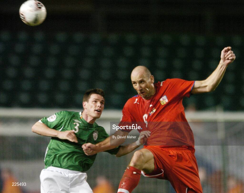 11 October 2006; Jan Koller, Czech Republic, in action against Steve Finnan, Republic of Ireland. Euro 2008 Championship Qualifier, Republic of Ireland v Czech Republic, Lansdowne Road, Dublin. Picture credit: David Maher / SPORTSFILE
