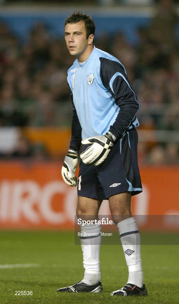 11 October 2006; Wayne Henderson, Republic of Ireland. Euro 2008 Championship Qualifier, Republic of Ireland v Czech Republic, Lansdowne Road, Dublin. Picture credit: Brendan Moran / SPORTSFILE