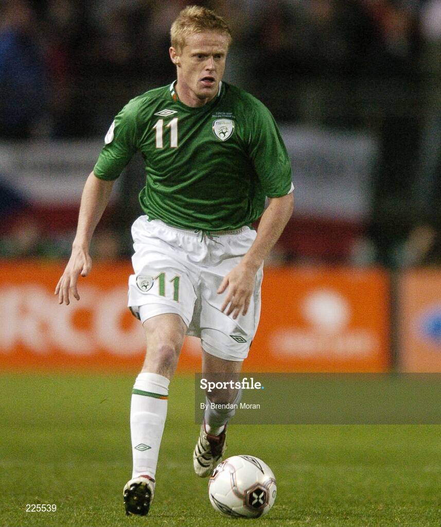 11 October 2006; Damien Duff, Republic of Ireland. Euro 2008 Championship Qualifier, Republic of Ireland v Czech Republic, Lansdowne Road, Dublin. Picture credit: Brendan Moran / SPORTSFILE