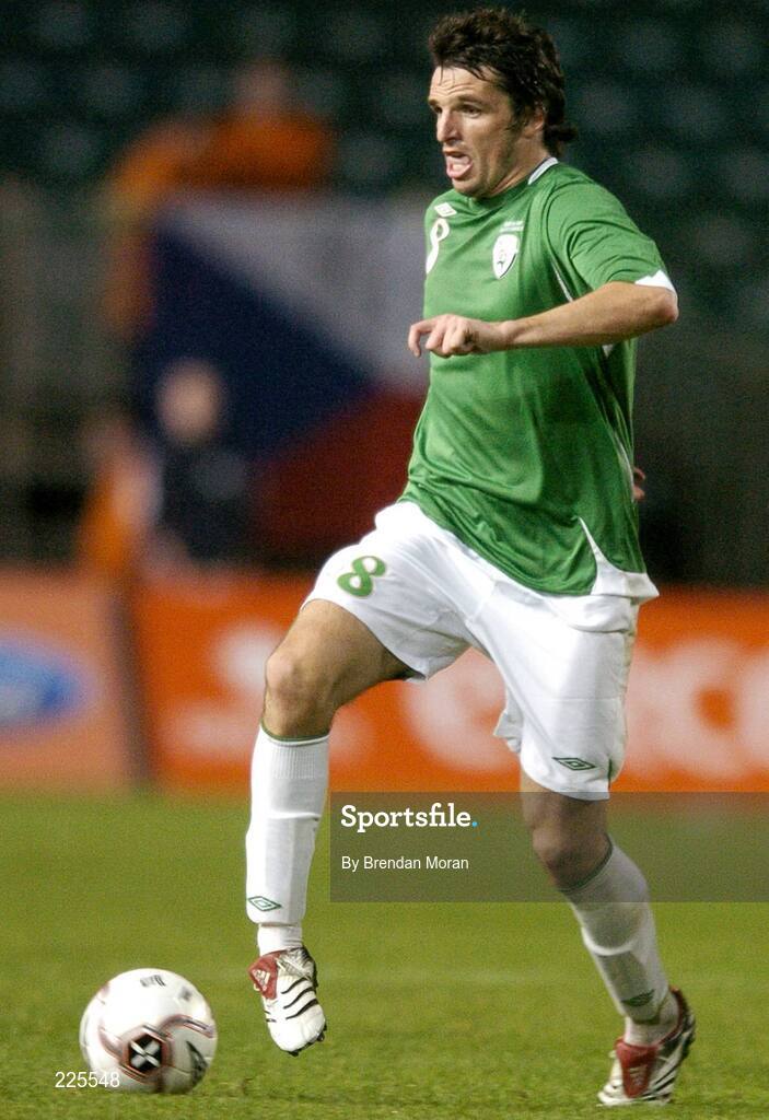 11 October 2006; Jonathan Douglas, Republic of Ireland. Euro 2008 Championship Qualifier, Republic of Ireland v Czech Republic, Lansdowne Road, Dublin. Picture credit: Brendan Moran / SPORTSFILE