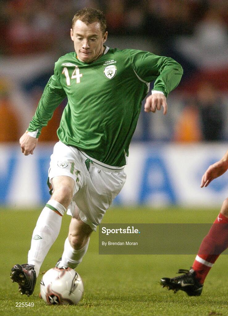 11 October 2006; Alan Quinn, Republic of Ireland. Euro 2008 Championship Qualifier, Republic of Ireland v Czech Republic, Lansdowne Road, Dublin. Picture credit: Brendan Moran / SPORTSFILE
