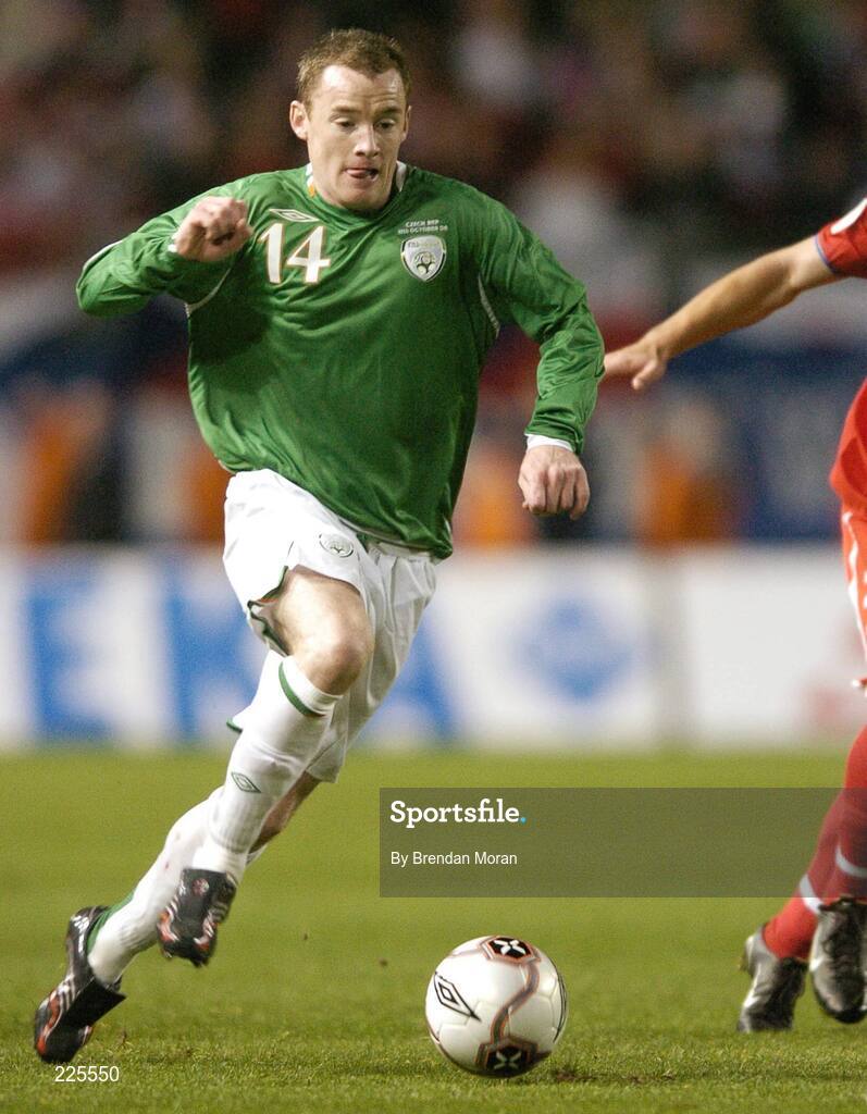 11 October 2006; Alan Quinn, Republic of Ireland. Euro 2008 Championship Qualifier, Republic of Ireland v Czech Republic, Lansdowne Road, Dublin. Picture credit: Brendan Moran / SPORTSFILE