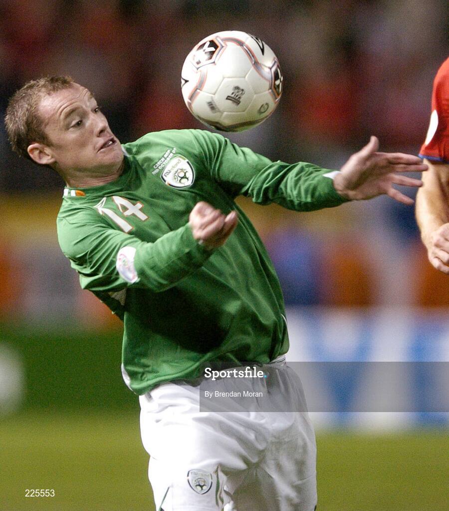 11 October 2006; Alan Quinn, Republic of Ireland. Euro 2008 Championship Qualifier, Republic of Ireland v Czech Republic, Lansdowne Road, Dublin. Picture credit: Brendan Moran / SPORTSFILE