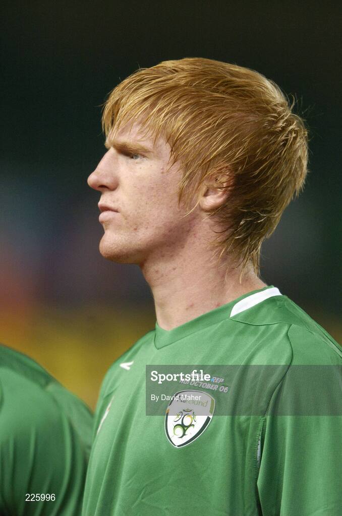 11 October 2006; Paul McShane, Republic of Ireland. Euro 2008 Championship Qualifier, Republic of Ireland v Czech Republic, Lansdowne Road, Dublin. Picture credit: David Maher / SPORTSFILE
