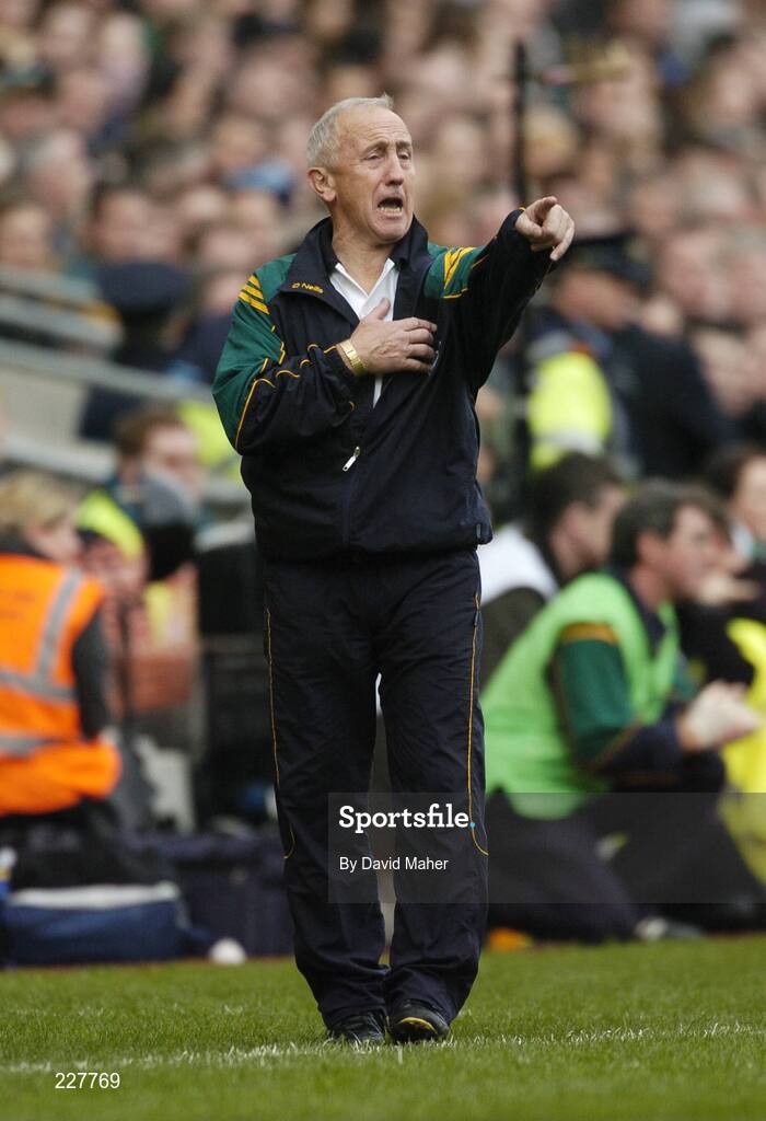 5 November 2006; Ireland manager Sean Boylan during the game. Coca-Cola International Rules Series 2006, Second Test, Ireland v Australia, Croke Park, Dublin. Picture credit: David Maher / SPORTSFILE