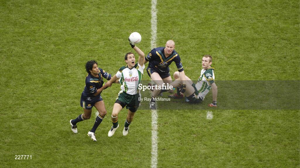5 November 2006; Tadhg Kennelly, Ireland, supported by Nicholas Murphy, right, wins possession, in the first minute, under pressure from Aaron Davey, left, and Barry Hall, Australia. Coca-Cola International Rules Series 2006, Second Test, Ireland v Australia, Croke Park, Dublin. Picture credit: Ray McManus / SPORTSFILE